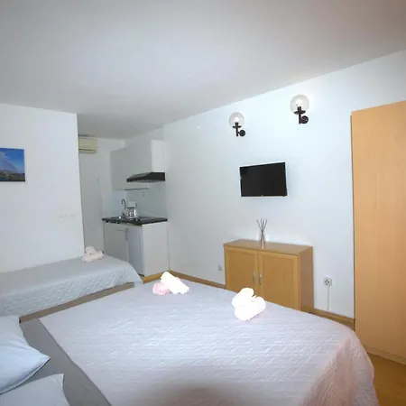 Mare Apartment *